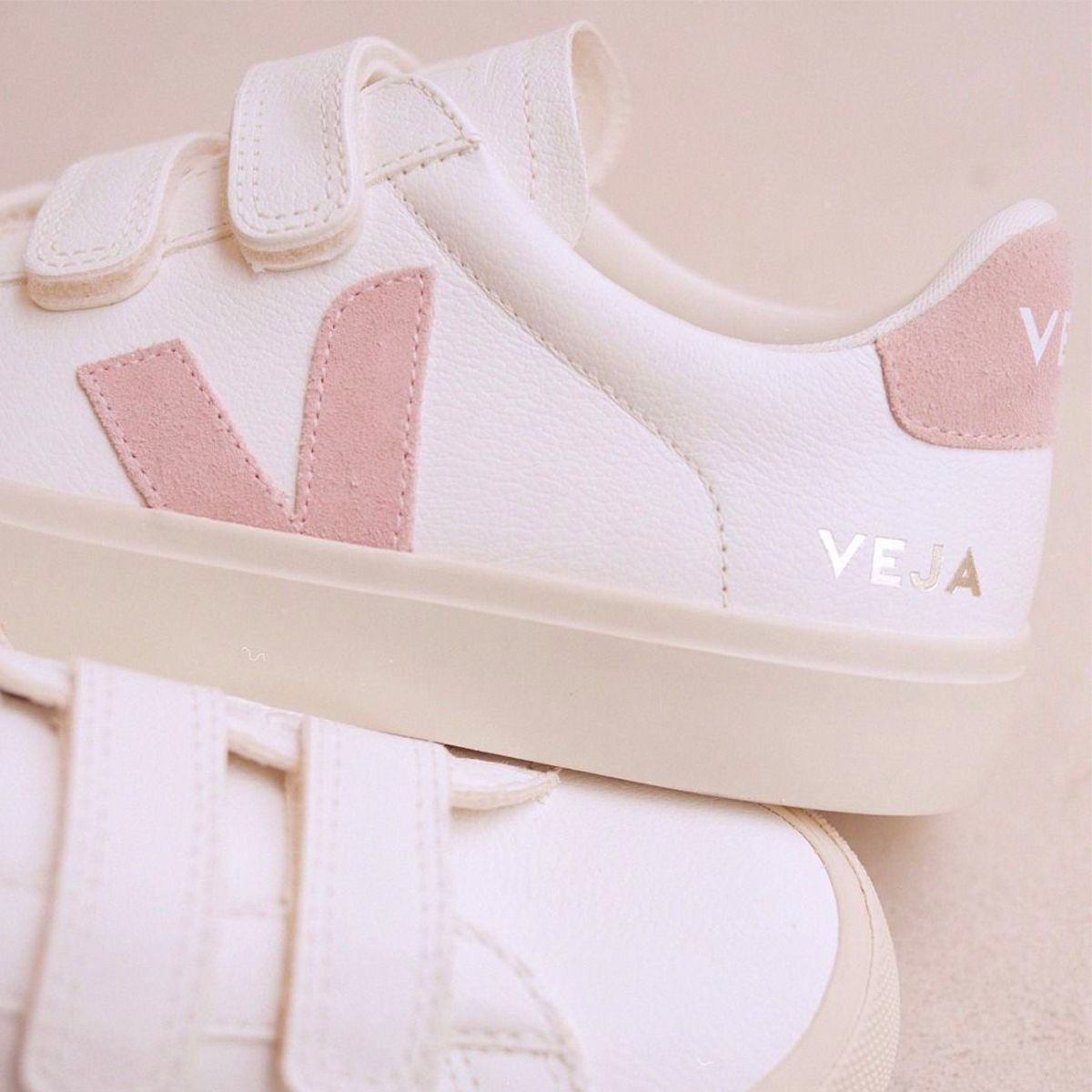 CHAUSSURES
